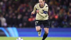 Van der Vaart: De Yong ko‘proq tavakkal qilishi kerak