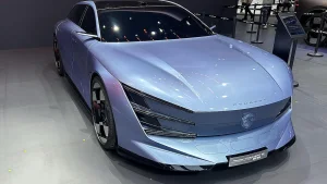 Peugeot и Dongfeng представляют новый флагманский электромобиль в сотрудничестве