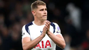 Miki van de Ven «Tottenxem»ning mavsumdagi natijalarini sharmandali deb atadi