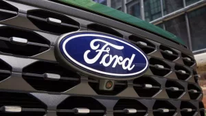 Ford rahbari Trampning elektromobil siyosatini tanqid qildi