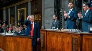 Trampning Kongressdagi nutqi siyosiy bahslarni kuchaytirdi