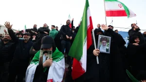 Eronda Ali Xominaiy vidolashishiga doir motam marosimlari boshlandi