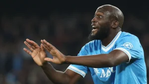 «Napoli» hujumchisi Romelu Lukakuni intizomni buzgani uchun jarimaga tortdi