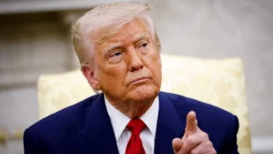 Трамп заявил, что не будет подписывать другие документы, пока закон SAVE не будет одобрен.