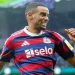 Aleksandr Isak "Liverpul"ga yozda o‘tmoqchi